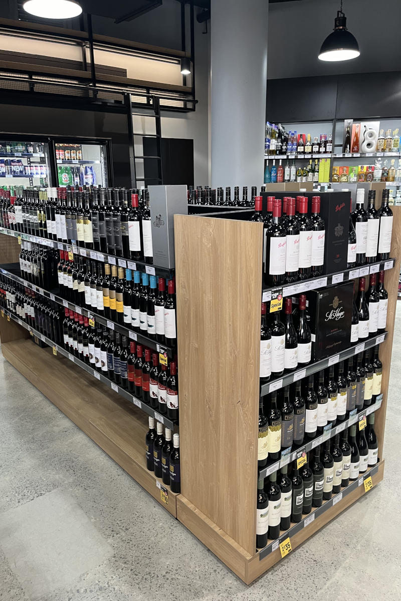 Harry's liquor - wine unit